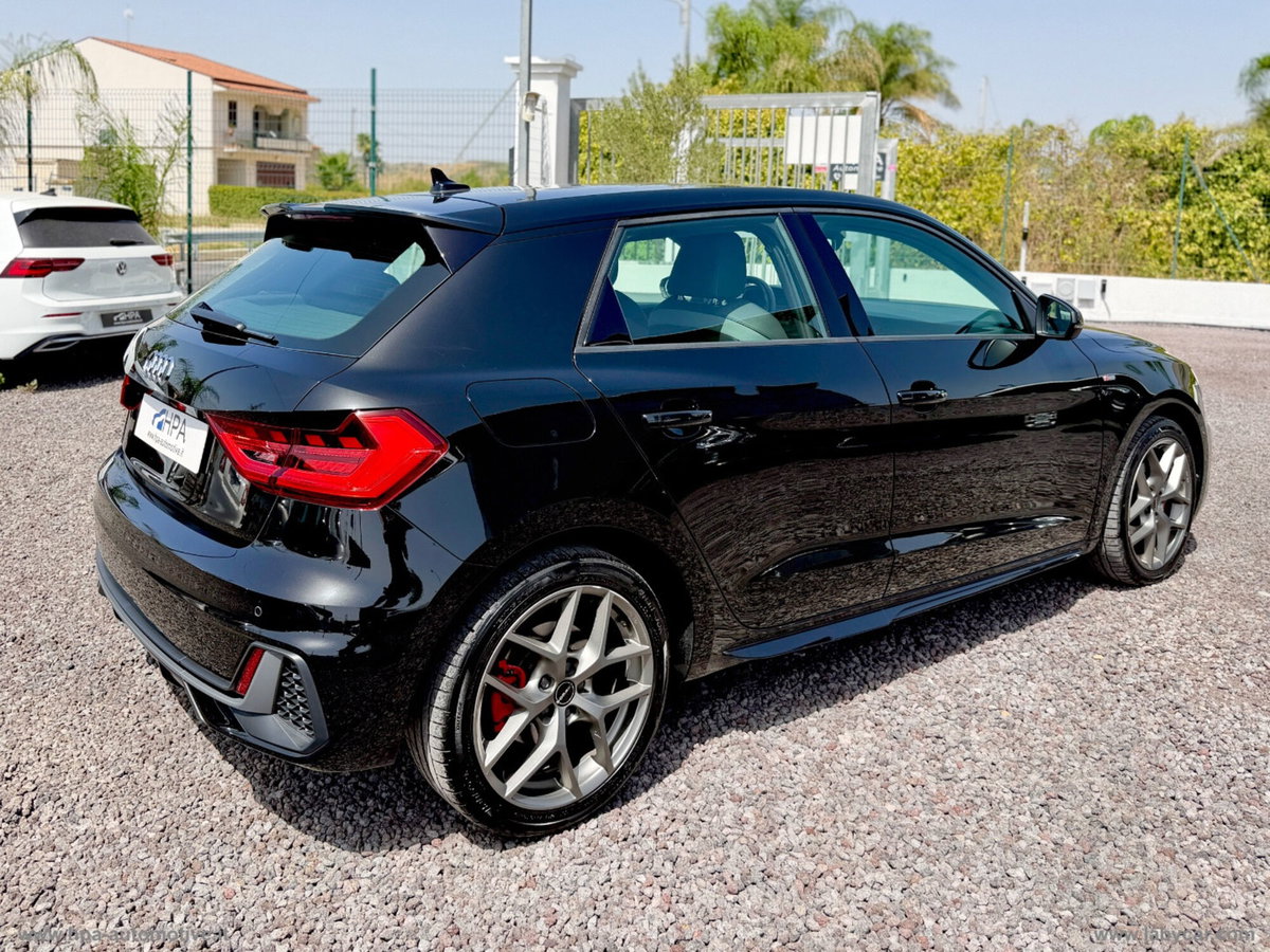 Audi A1 Sportback 30 1.0 tfsi Business 116cv (4)