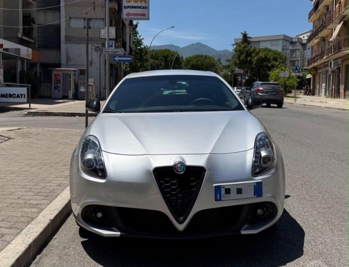 Alfa Romeo Giulietta 1.6 JTDm Ti 120cv (2)
