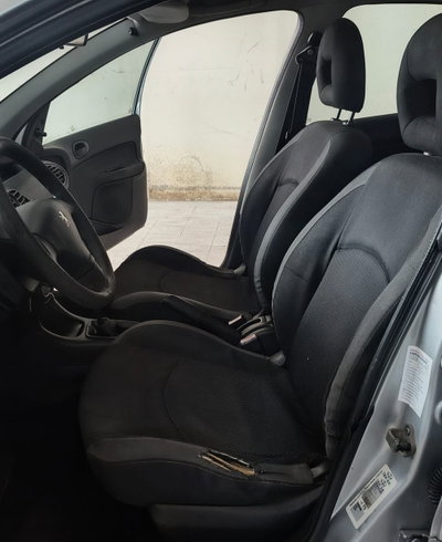 Peugeot 206 HDi 5p. ONE Line (12)