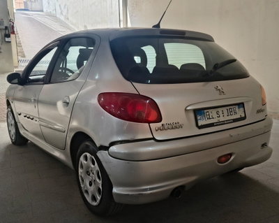 Peugeot 206 HDi 5p. ONE Line (5)