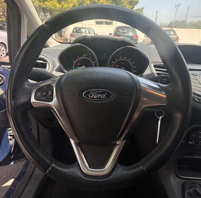 Ford Fiesta 1.2 82 CV 5 porte Titanium (15)