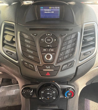 Ford Fiesta 1.2 82 CV 5 porte Titanium (17)