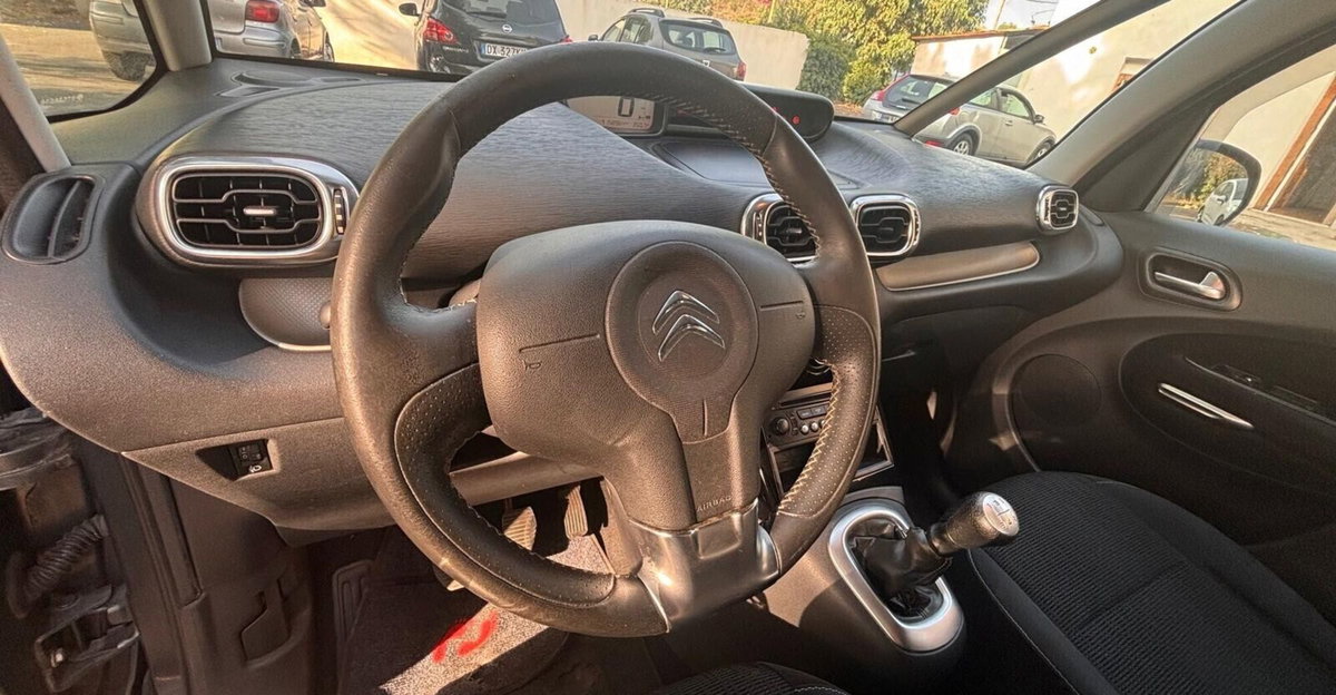 Citroen C3 Picasso 1.6 HDi 90 Exclusive Theatre (14)