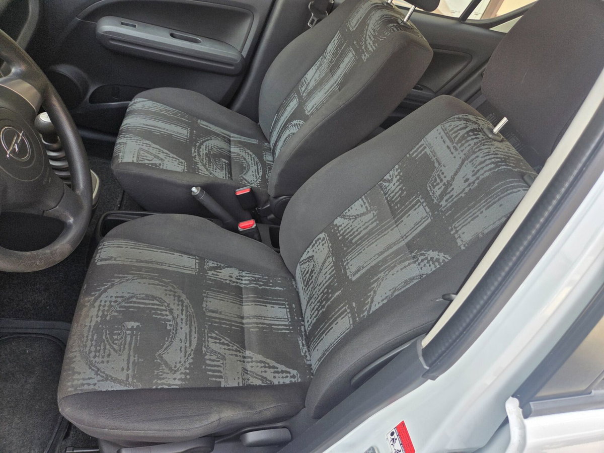 Opel Agila 1.0 12V 68 CV Ecotec (10)