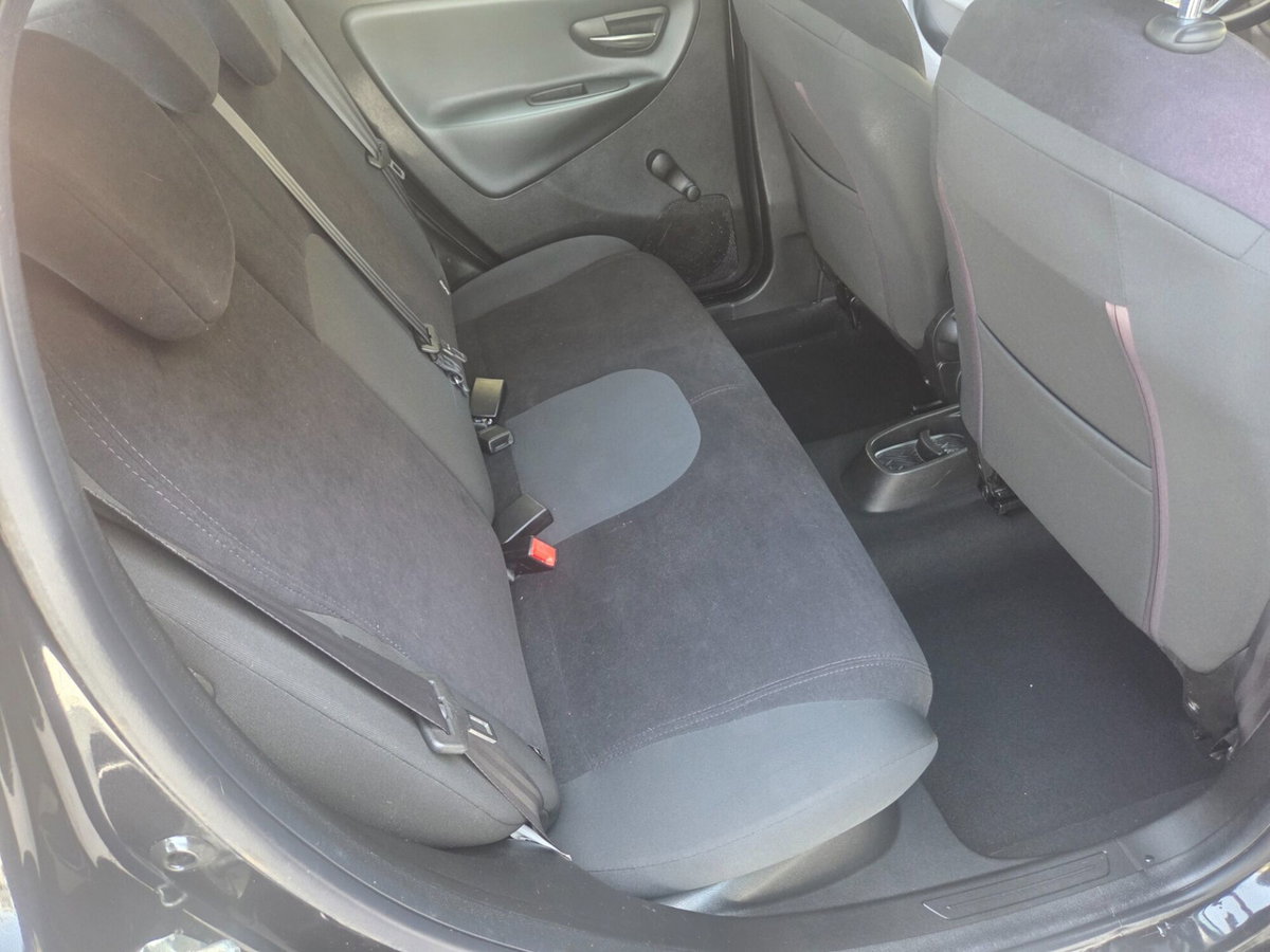 Lancia Ypsilon 1.2 69 CV 5 porte Silver (14)