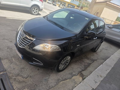 Lancia Ypsilon 1.2 69 CV 5 porte Silver (5)