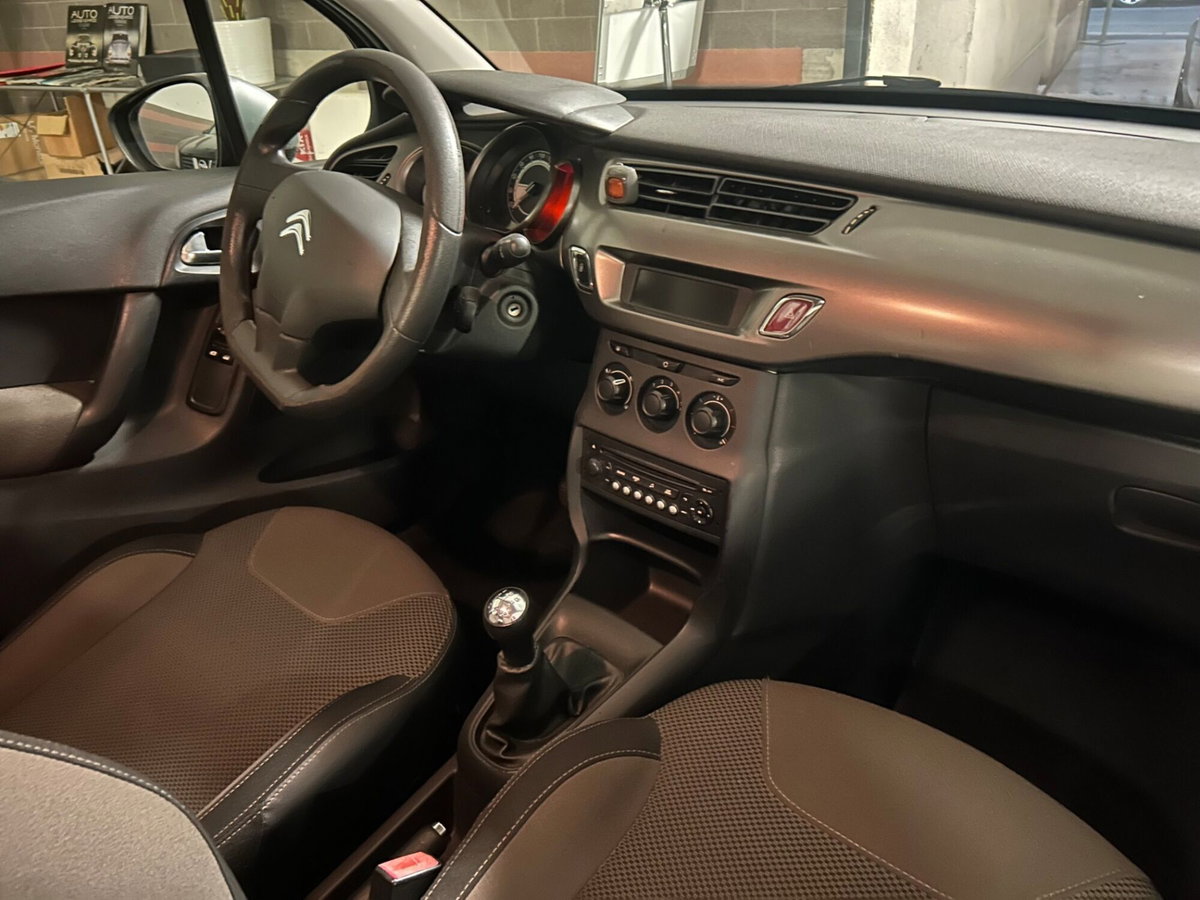 Citroen C3 1.2 VTi 82 Exclusive (7)