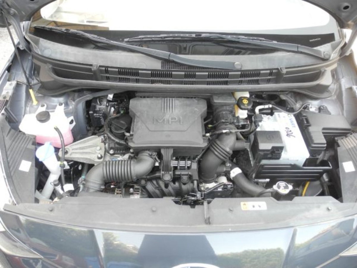 Hyundai i10 1.0 MPI Advanced (14)