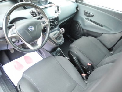 Lancia Ypsilon 1.0 FireFly 5 porte S&S Hybrid Gold Plus (10)
