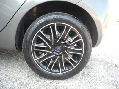 Lancia Ypsilon 1.0 FireFly 5 porte S&S Hybrid Gold Plus (15)