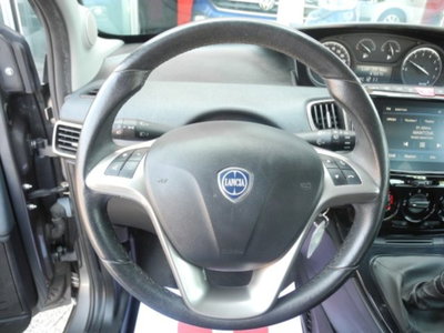 Lancia Ypsilon 1.0 FireFly 5 porte S&S Hybrid Gold Plus (5)