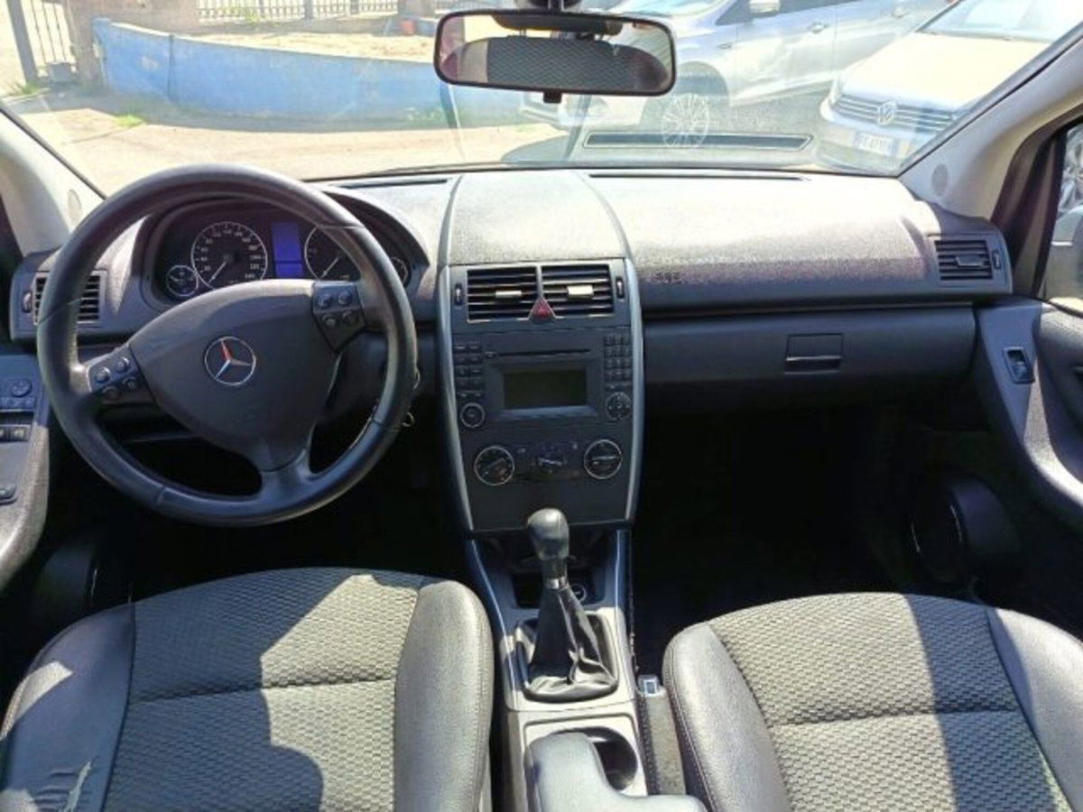 Mercedes-Benz Classe A 180 CDI Avantgarde (10)