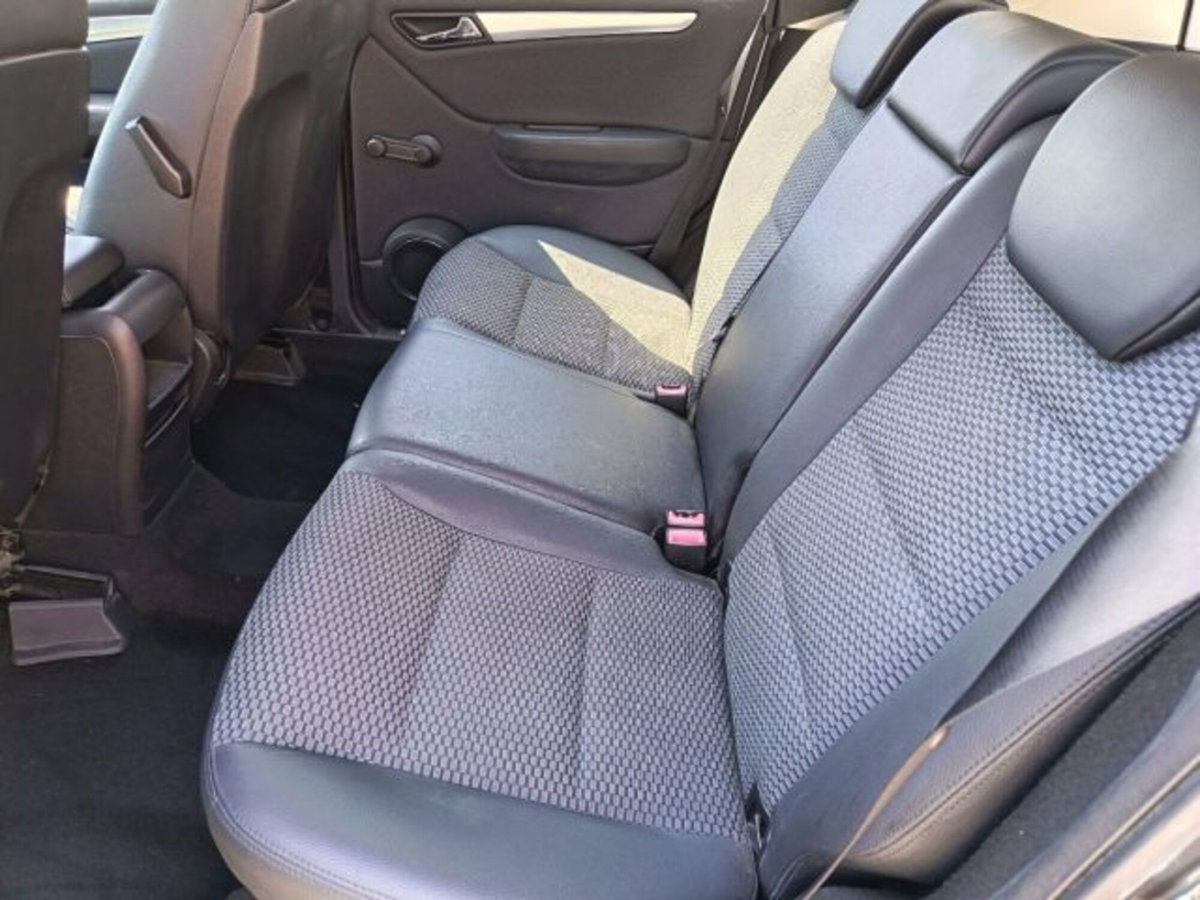 Mercedes-Benz Classe A 180 CDI Avantgarde (11)