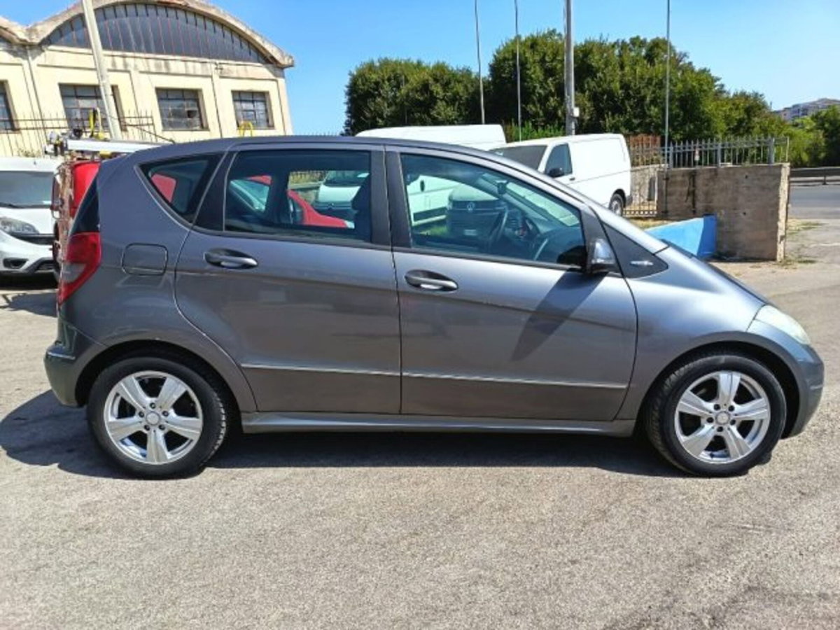 Mercedes-Benz Classe A 180 CDI Avantgarde (5)