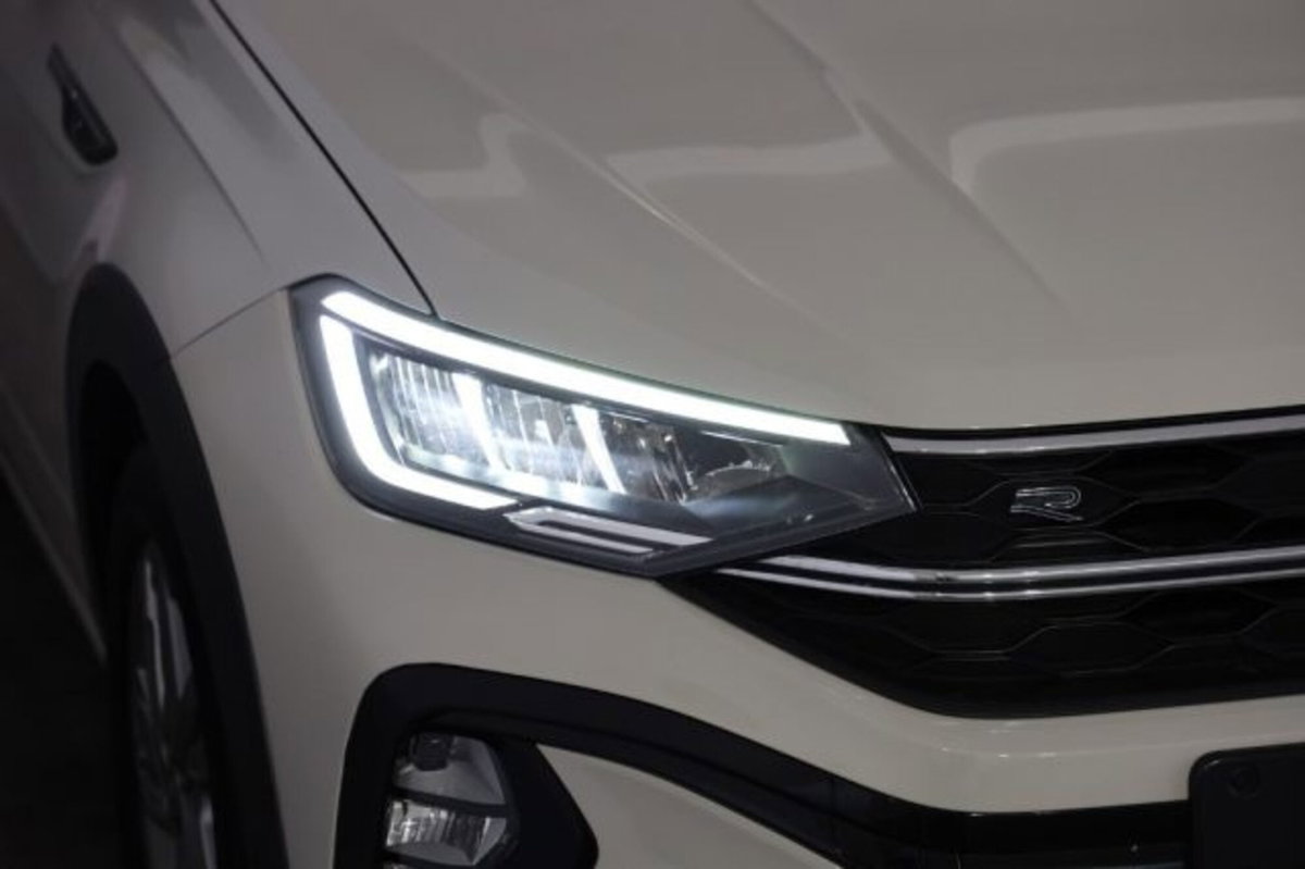 Volkswagen Taigo 1.0 TSI 110 CV DSG R-Line (3)