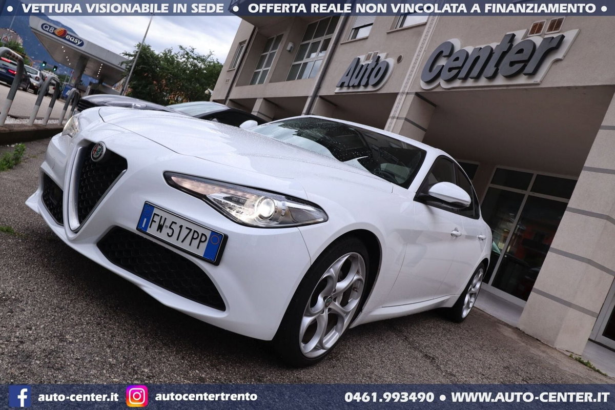 Alfa Romeo Giulia 2.2 Turbodiesel 160 CV AT8 Super (8)