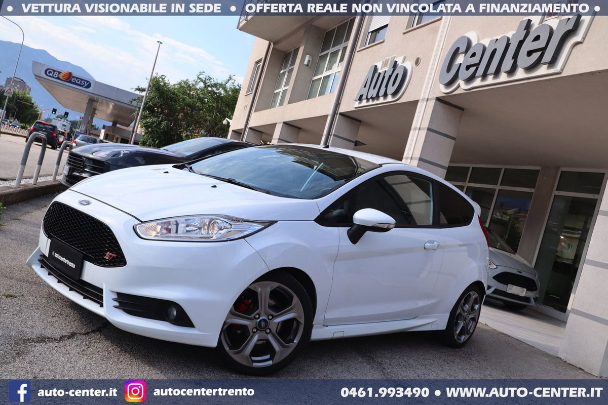 Ford Fiesta 1.6 182CV 3 porte ST (16)
