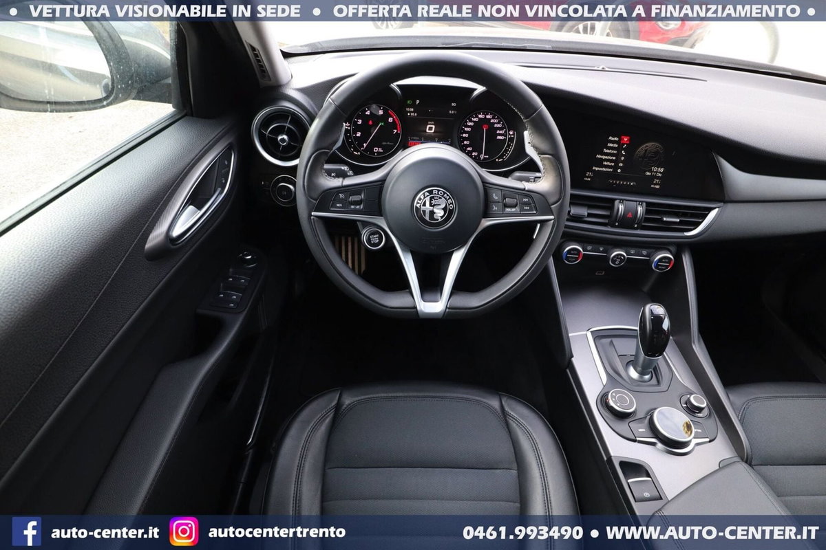 Alfa Romeo Giulia 2.0 Turbo 200 CV AT8 Super (12)