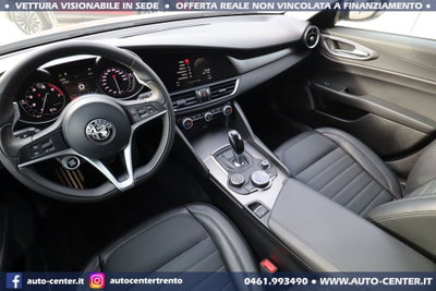 Alfa Romeo Giulia 2.0 Turbo 200 CV AT8 Super (13)