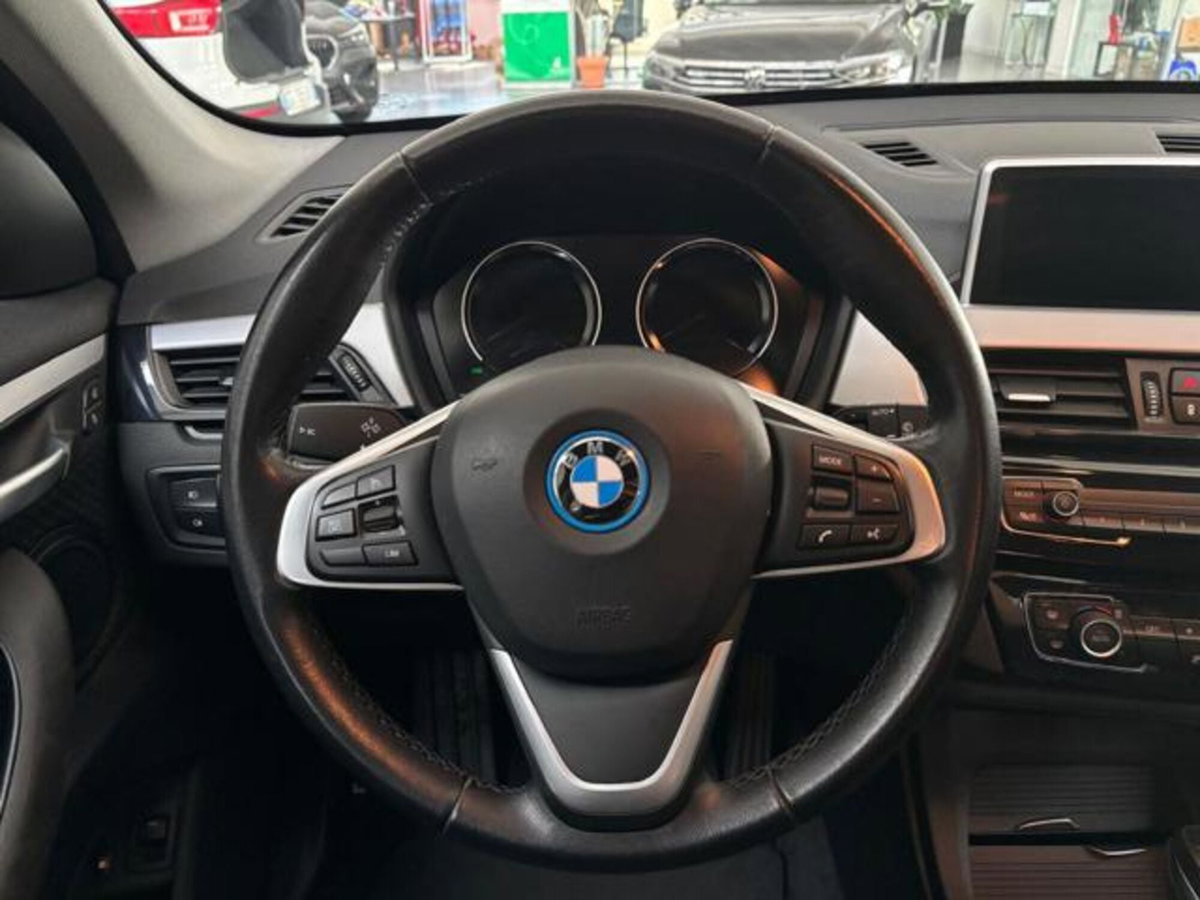 BMW X1 xDrive25e xLine Plus (13)
