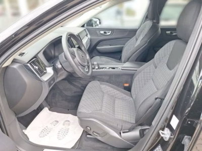 Volvo XC60 B4 automatico Core (7)