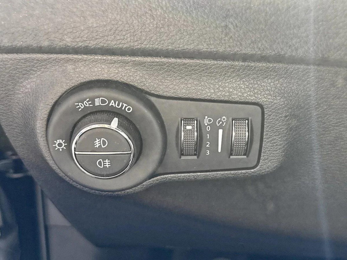 Jeep Compass 1.3 Turbo T4 150 CV aut. 2WD Limited (14)