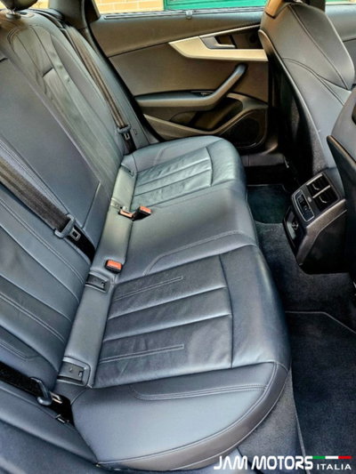 Audi A4 Avant 40 TDI quattro S tronic S line edition (12)