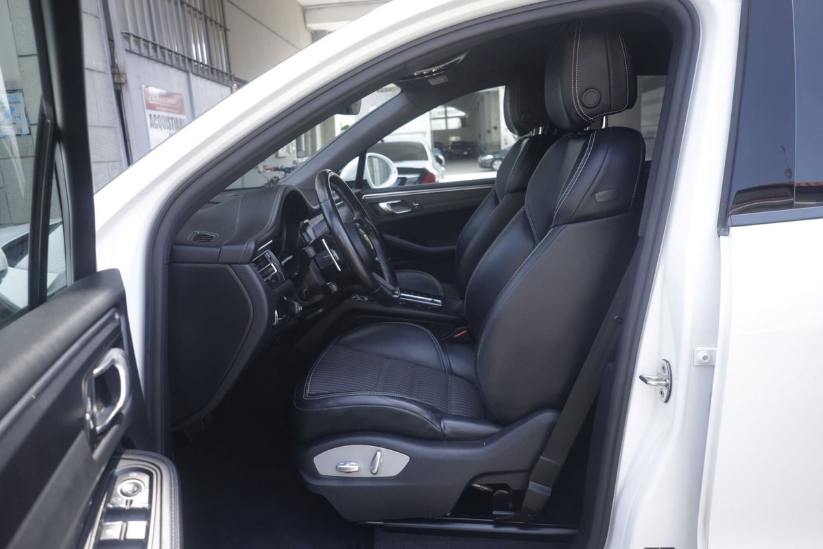 Porsche Macan 2.0 T 265cv pdk (19)