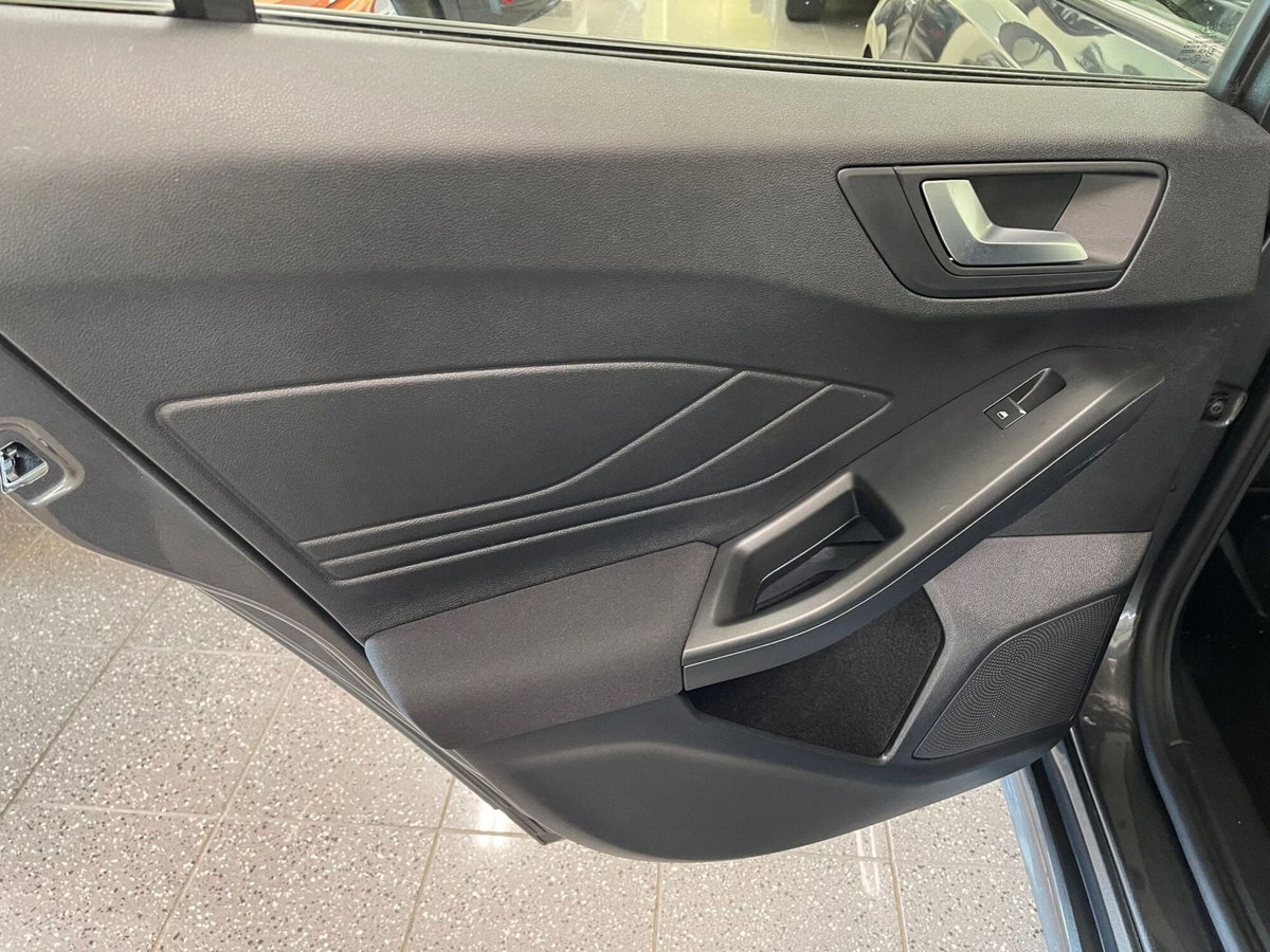 Ford Focus Station Wagon 1.5 ecoblue ST-Line X 115cv auto (11)