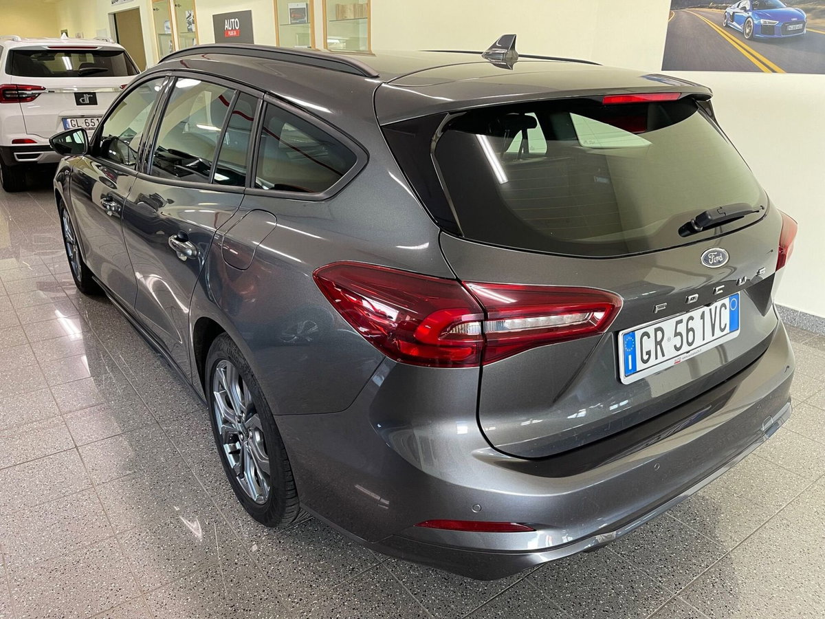 Ford Focus Station Wagon 1.5 ecoblue ST-Line X 115cv auto (7)