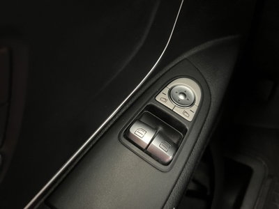 Mercedes-Benz Vito furgone 110 cdi compact (12)