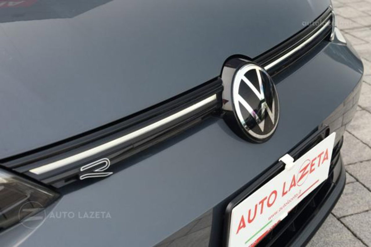 Volkswagen Golf Variant 1.5 eTSI 150 CV EVO ACT DSG R-Line (20)