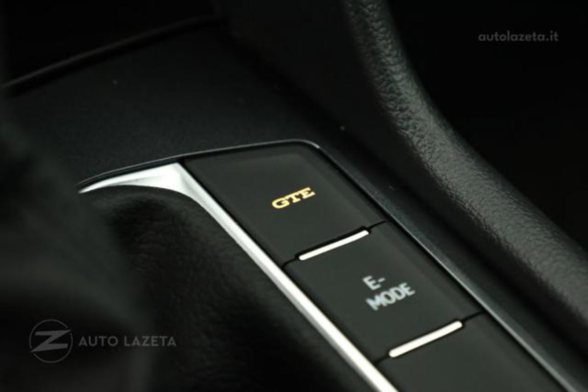 Volkswagen Tiguan 1.4 TSI eHYBRID DSG Life (14)