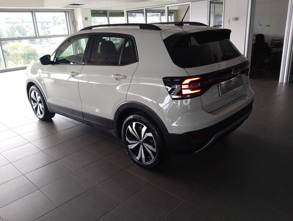 Volkswagen T-Cross 1.0 TSI 110 CV DSG Style (4)