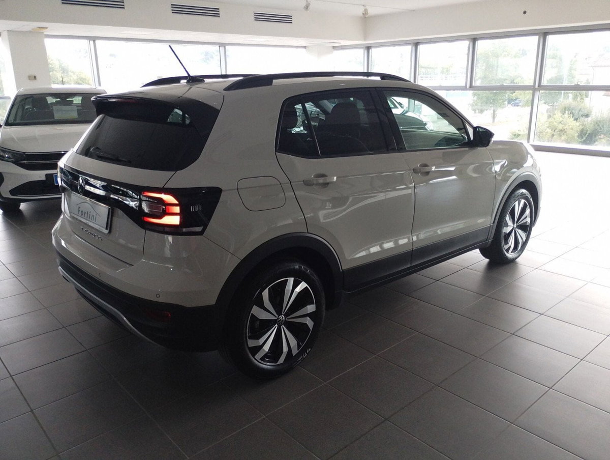Volkswagen T-Cross 1.0 TSI 110 CV DSG Style (6)