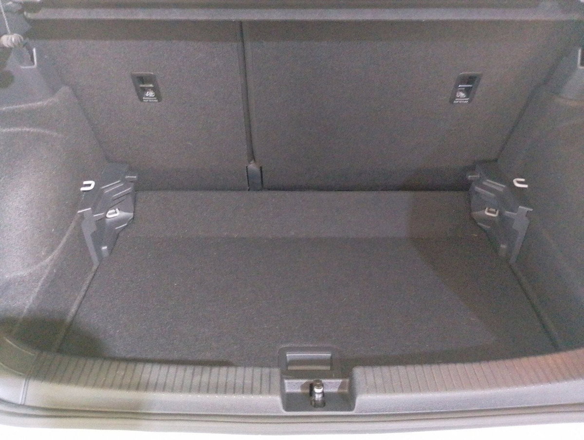 Volkswagen T-Cross 1.0 TSI Style BMT (10)
