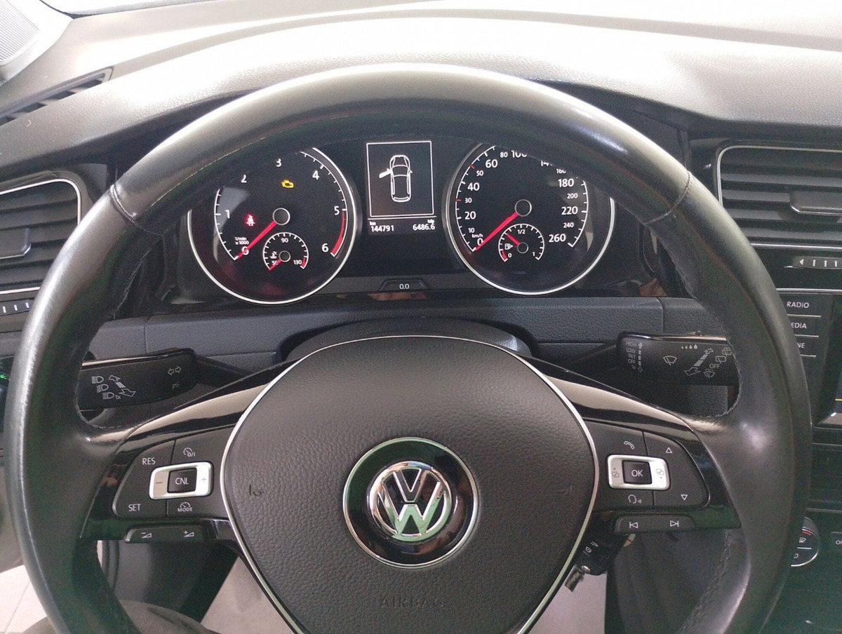 Volkswagen Golf 1.6 TDI 5p. Highline BlueMotion Technology (18)