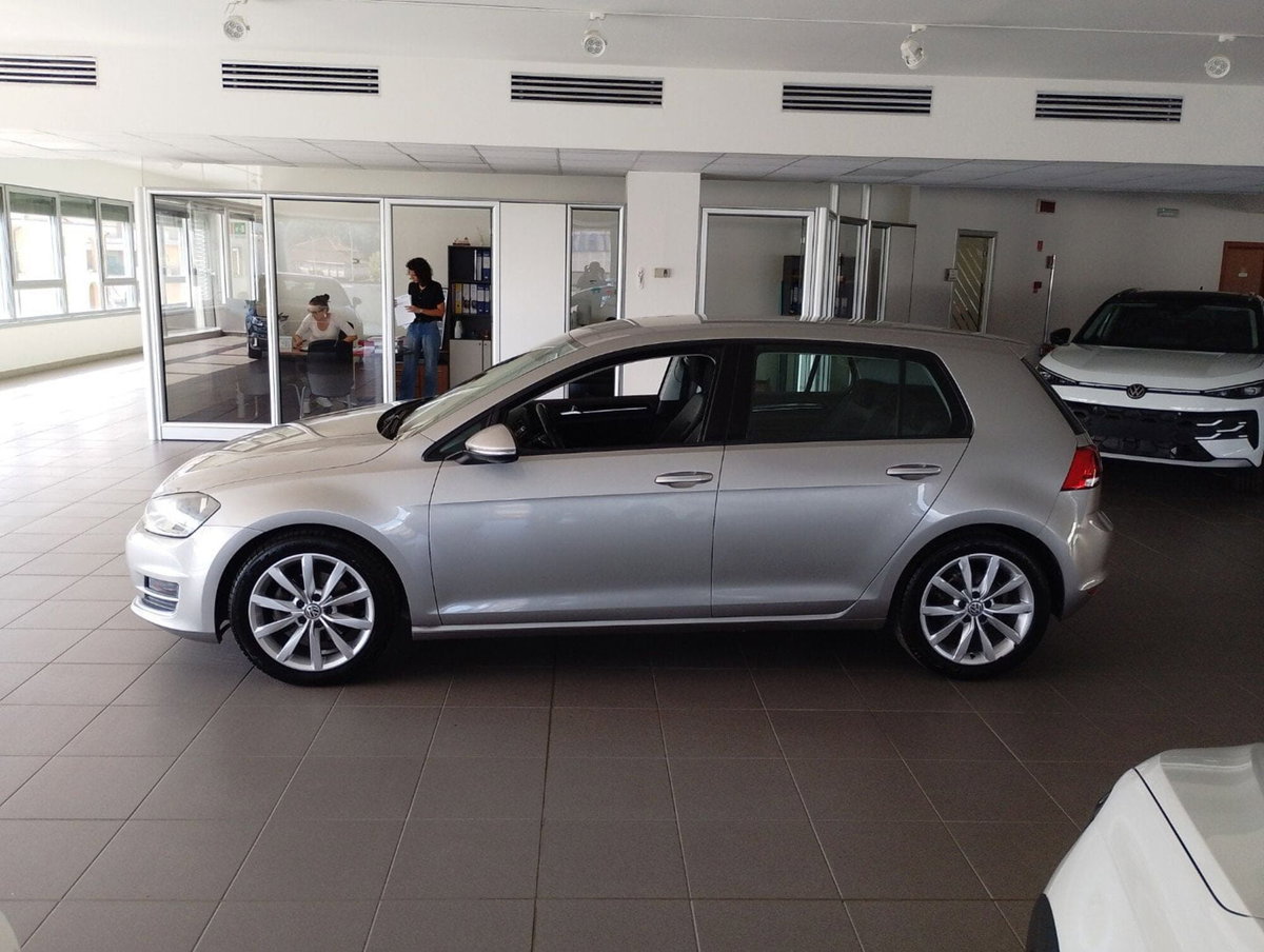 Volkswagen Golf 1.6 TDI 5p. Highline BlueMotion Technology (3)