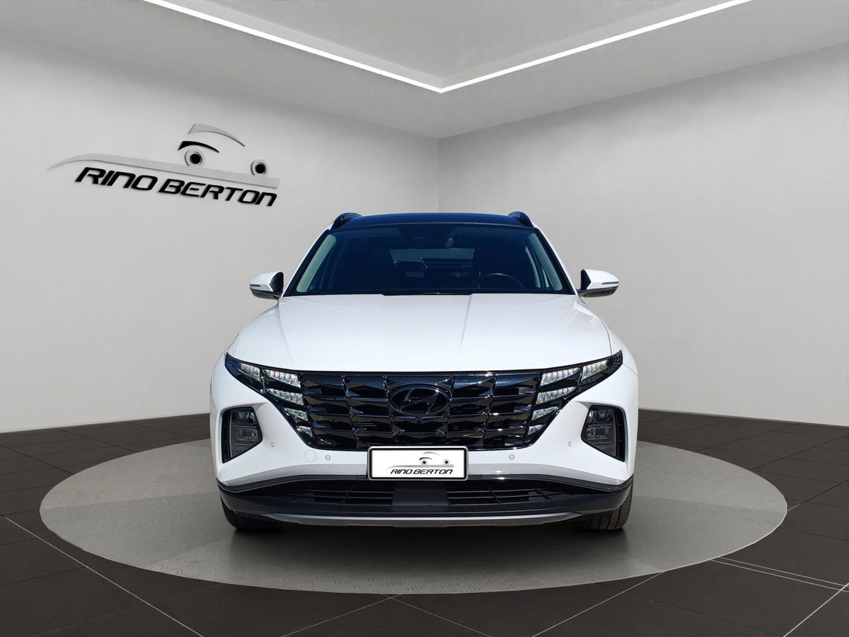 Hyundai Tucson 1.6 hev Exellence 2wd auto (2)
