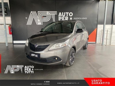 Lancia Ypsilon 1.0 FireFly 5 porte S&S Hybrid Silver Plus usata