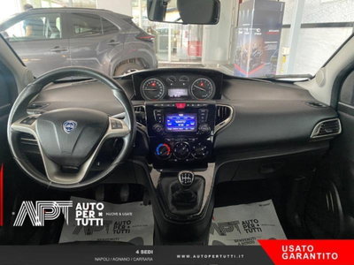 Lancia Ypsilon 1.0 FireFly 5 porte S&S Hybrid Silver Plus (13)