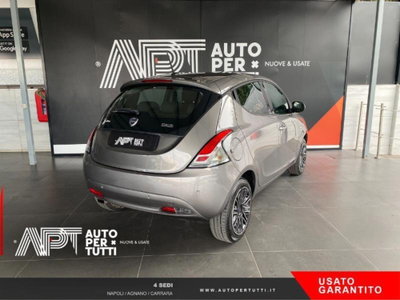 Lancia Ypsilon 1.0 FireFly 5 porte S&S Hybrid Silver Plus (3)
