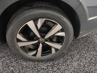 Volkswagen Taigo 1.0 tsi Edition 95cv (6)