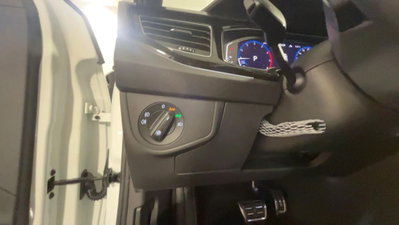 Volkswagen Polo 1.0 tsi Edition 50 95cv dsg (11)