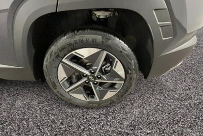 Hyundai Tucson 1.6 hev Business 2wd 239cv auto (6)