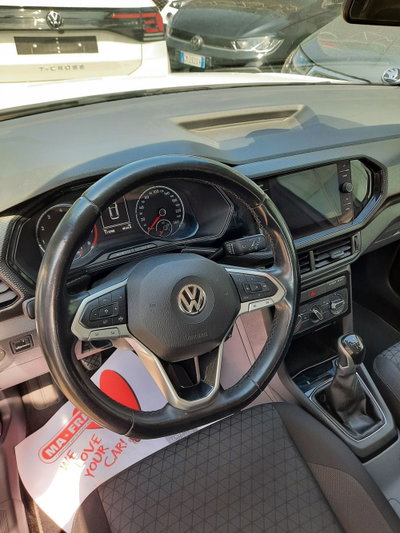 Volkswagen T-Cross 1.0 TSI Style BMT (9)