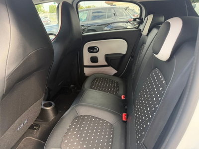 Renault Twingo TCe 95 CV EDC Signature (14)