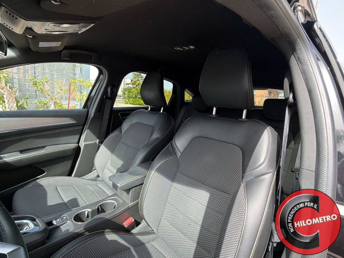 Renault Arkana Hybrid E-Tech 145 CV Techno (13)