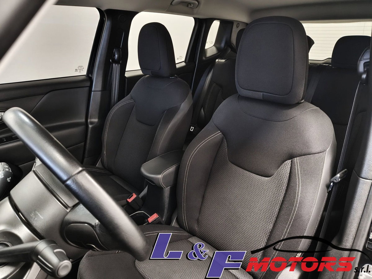 Jeep Renegade 1.6 Mjt 120 CV Limited (19)