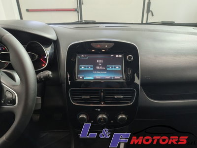 Renault Clio TCe 12V 90 CV GPL 5 porte Moschino Zen (15)